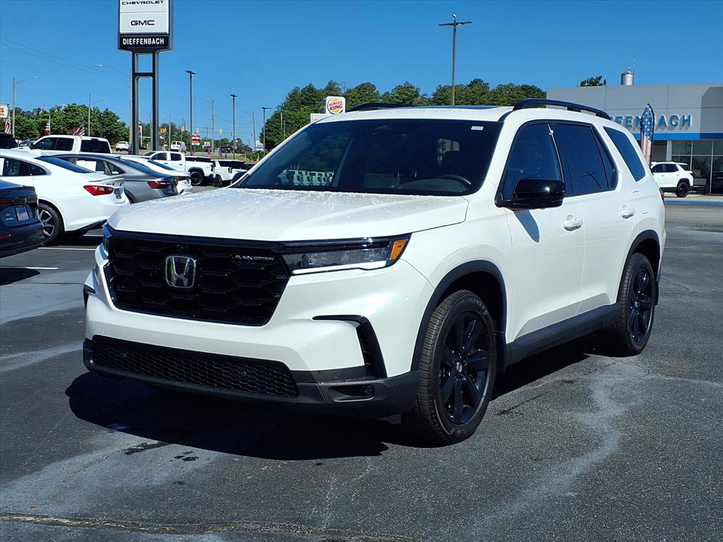 Used 2025 Honda Pilot Black Edition image 1