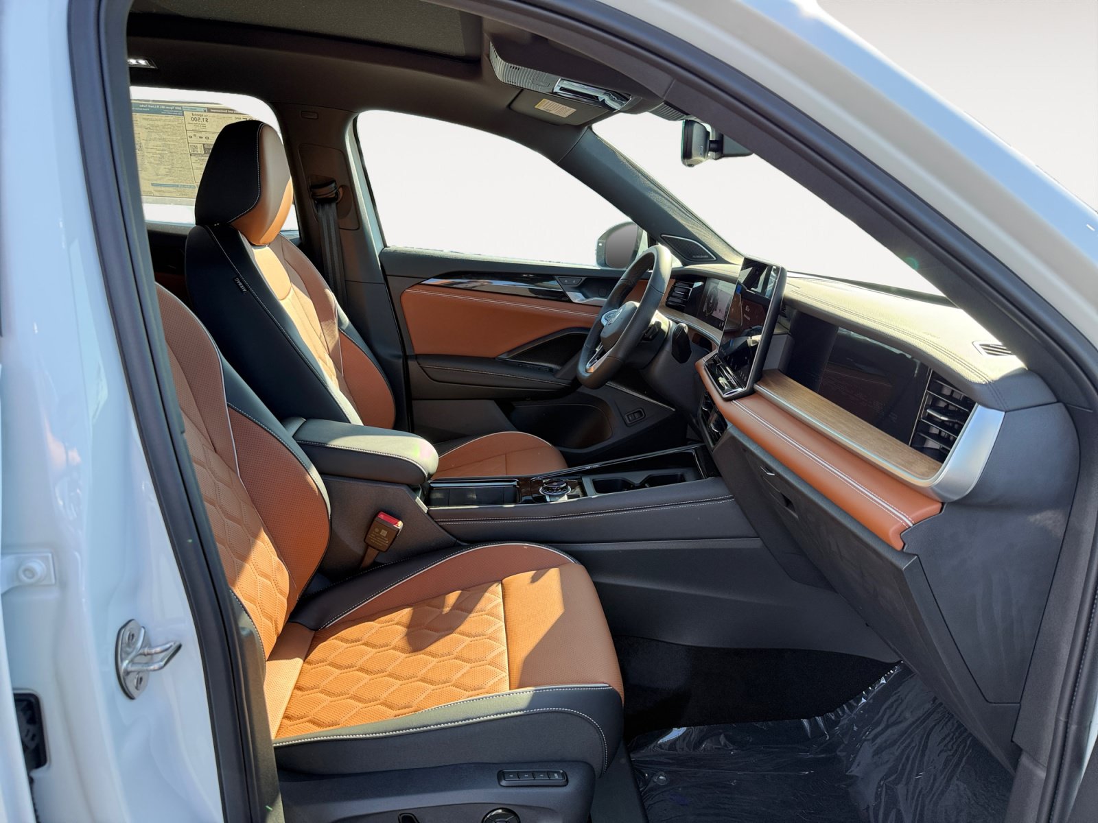 New 2026 Volkswagen Tiguan SEL R-Line AWD/4WD image 19
