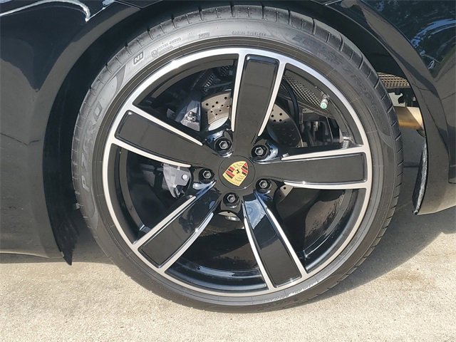 Used 2025 Porsche 718 Cayman image 8