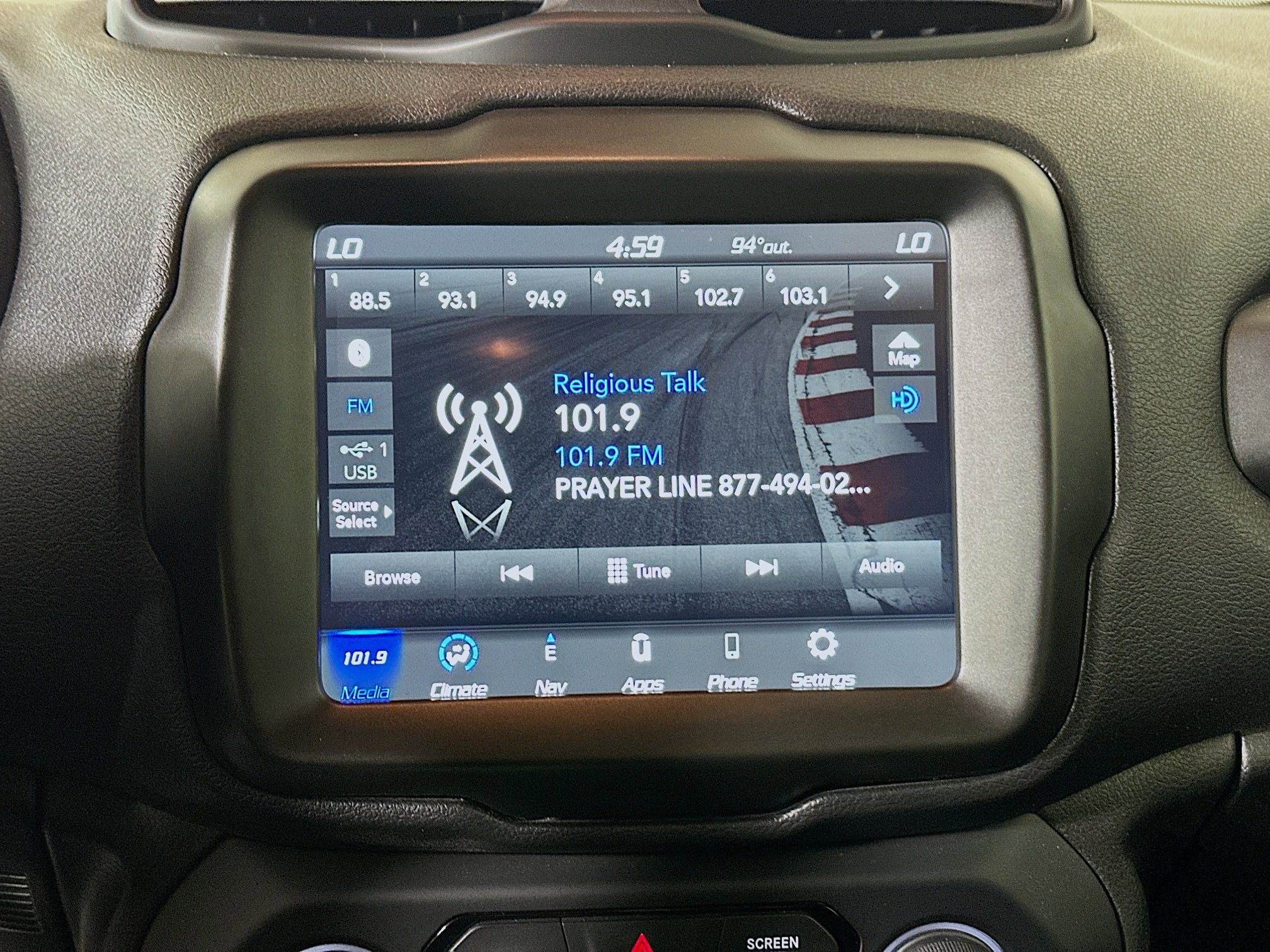 Used 2022 Jeep Renegade Latitude AWD/4WD image 23