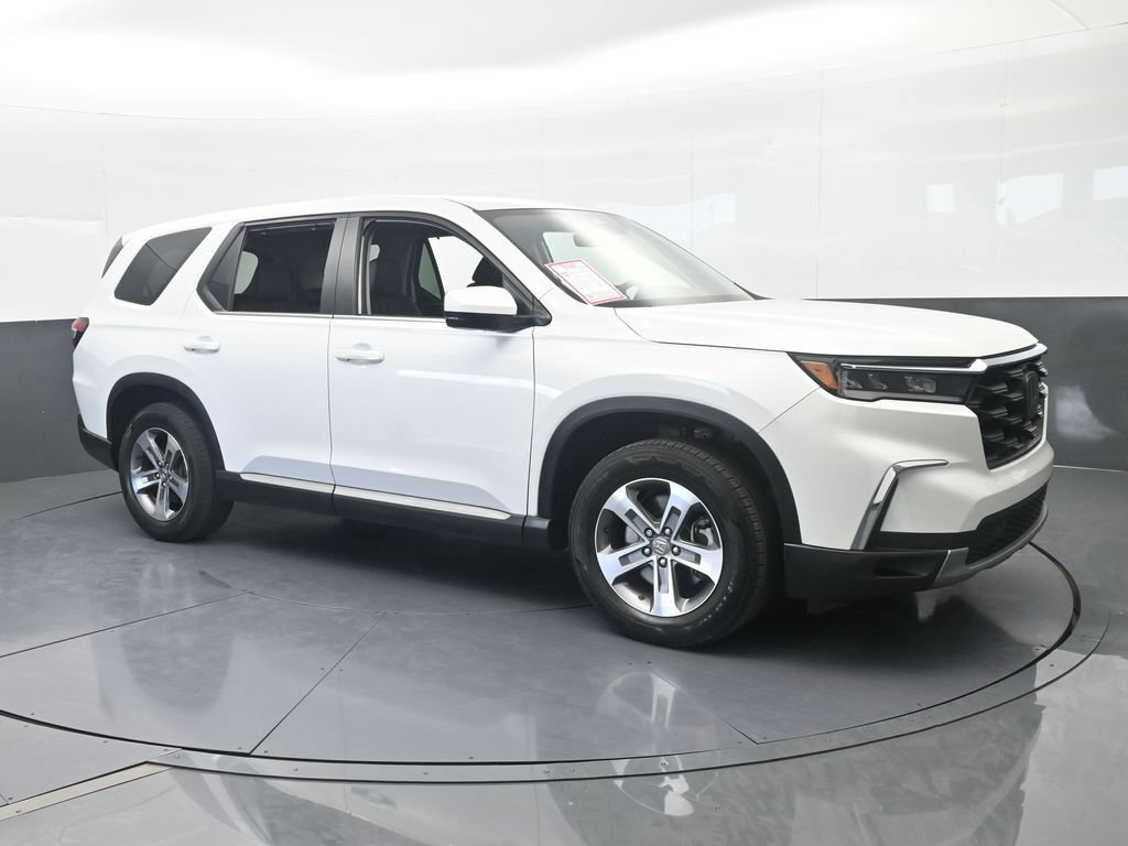 Used 2025 Honda Pilot EX-L image 8