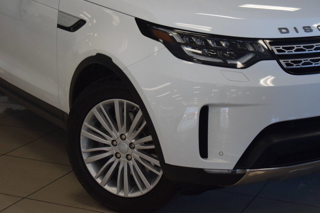 Used 2017 Land Rover Discovery HSE AWD/4WD image 4