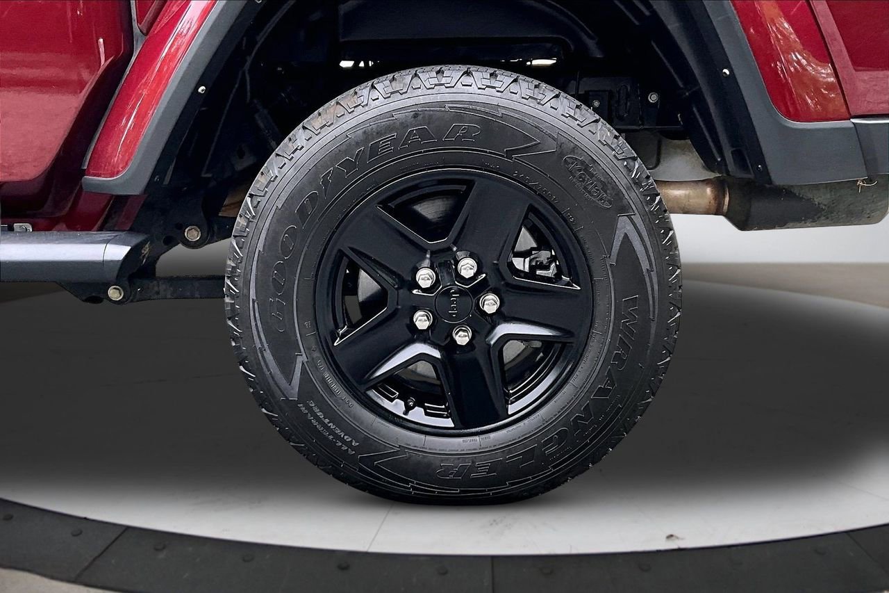 Certified 2021 Jeep Gladiator Sport AWD/4WD image 33