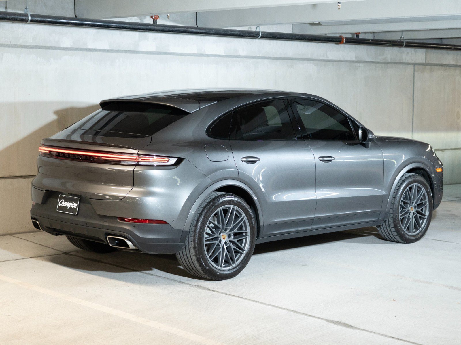 Certified 2024 Porsche Cayenne GTS AWD/4WD image 8