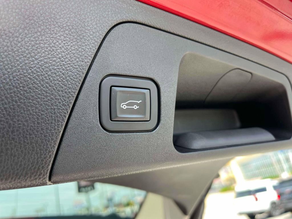 Used 2019 Buick Envision Premium AWD/4WD image 18