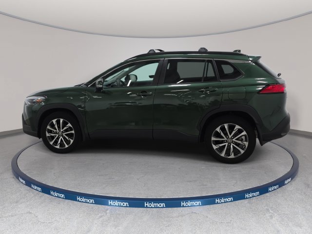 Used 2024 Toyota Corolla Cross XLE w/ Convenience Package AWD/4WD image 9