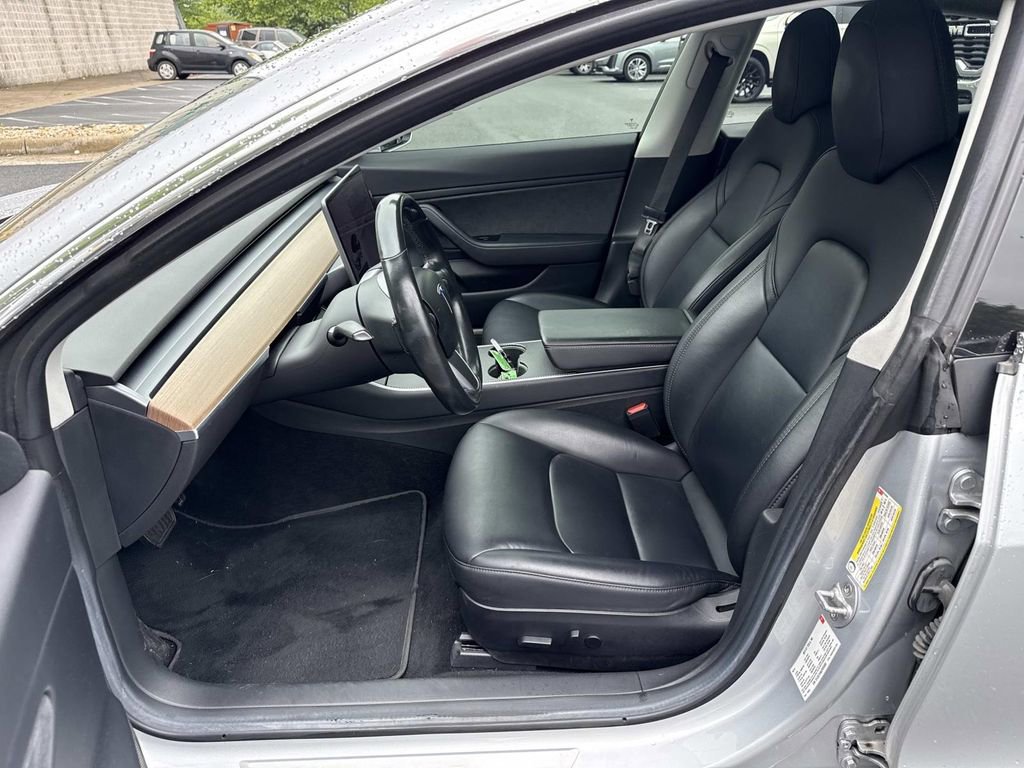 Used 2018 Tesla Model 3 Long Range RWD image 5