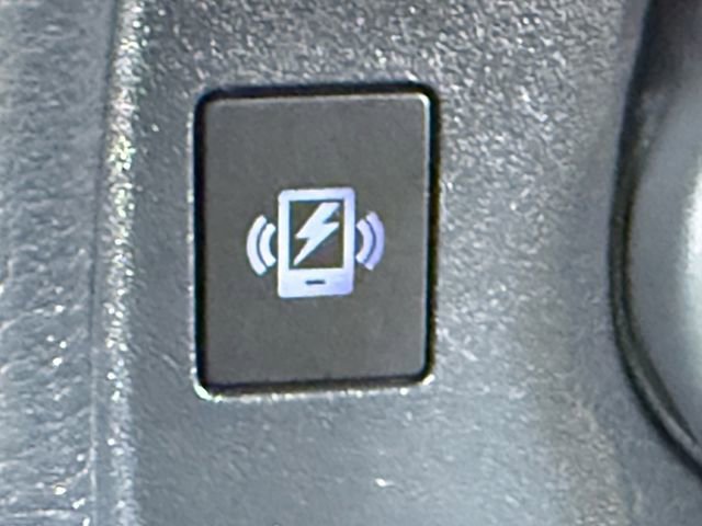 Used 2025 Nissan Versa SV w/ Trunk Package image 21