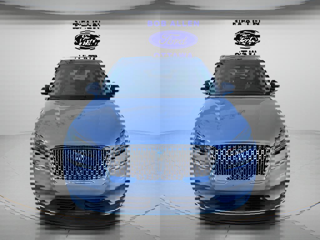 Used 2022 Lincoln Corsair FWD w/ Premium Package image 8