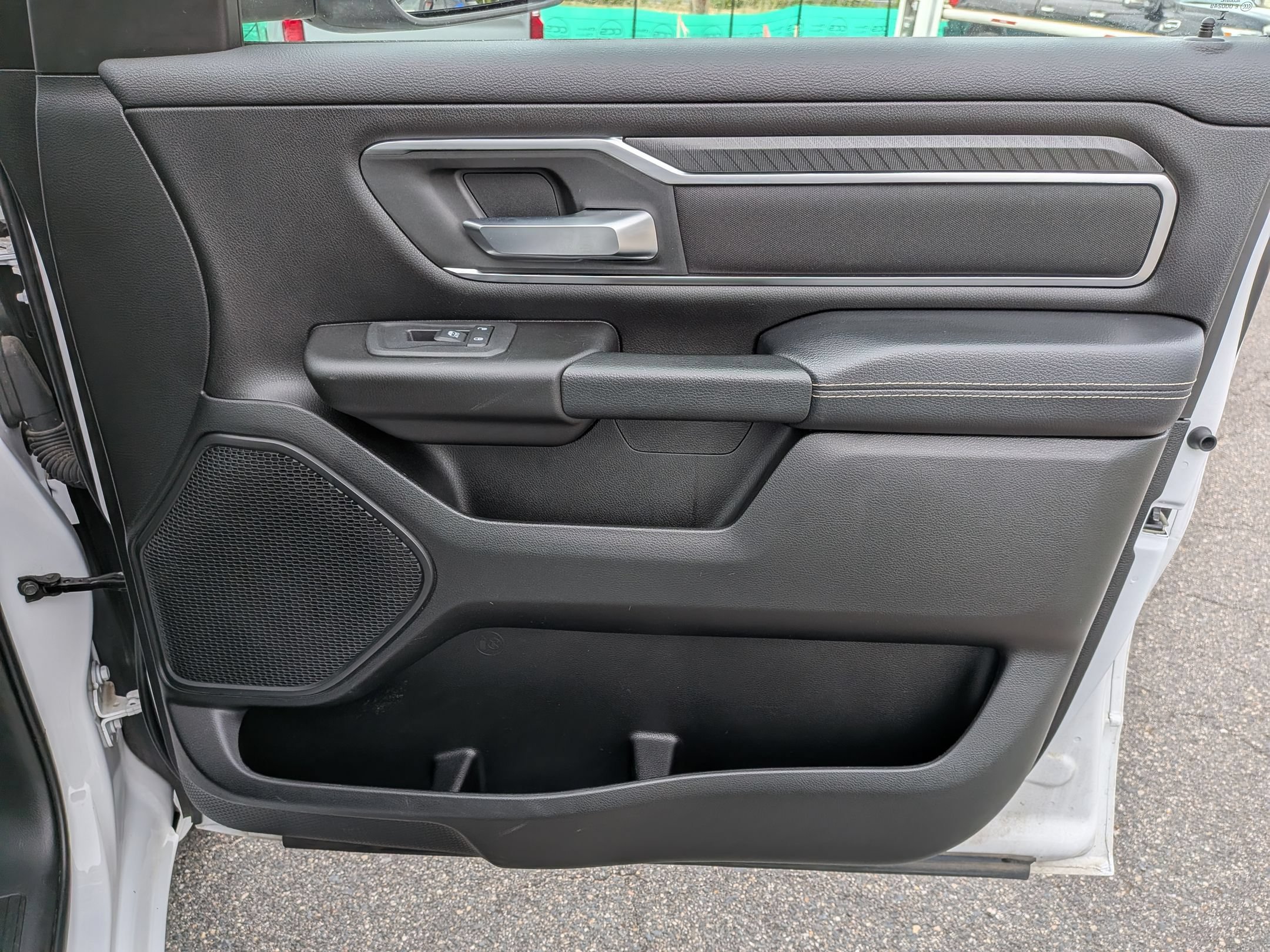 Used 2025 RAM 1500 Big Horn AWD/4WD image 34