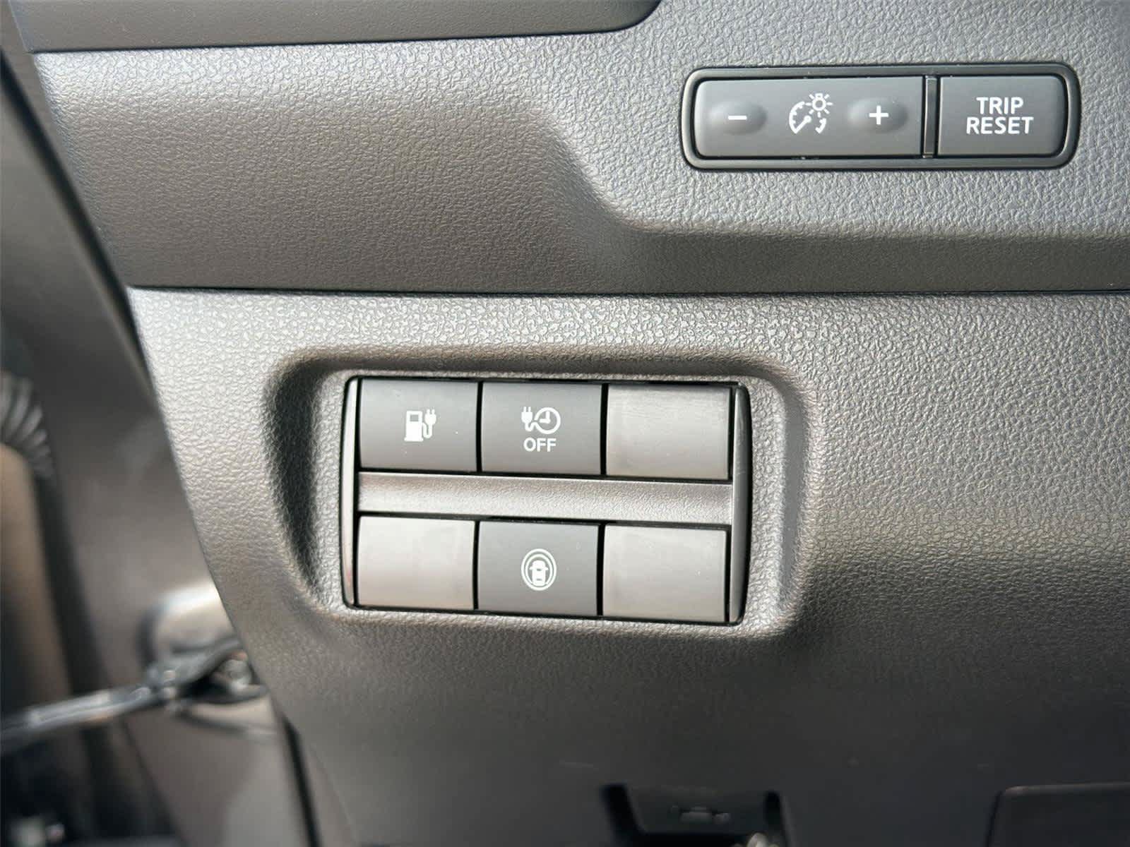 Used 2025 Nissan Leaf S FWD image 38