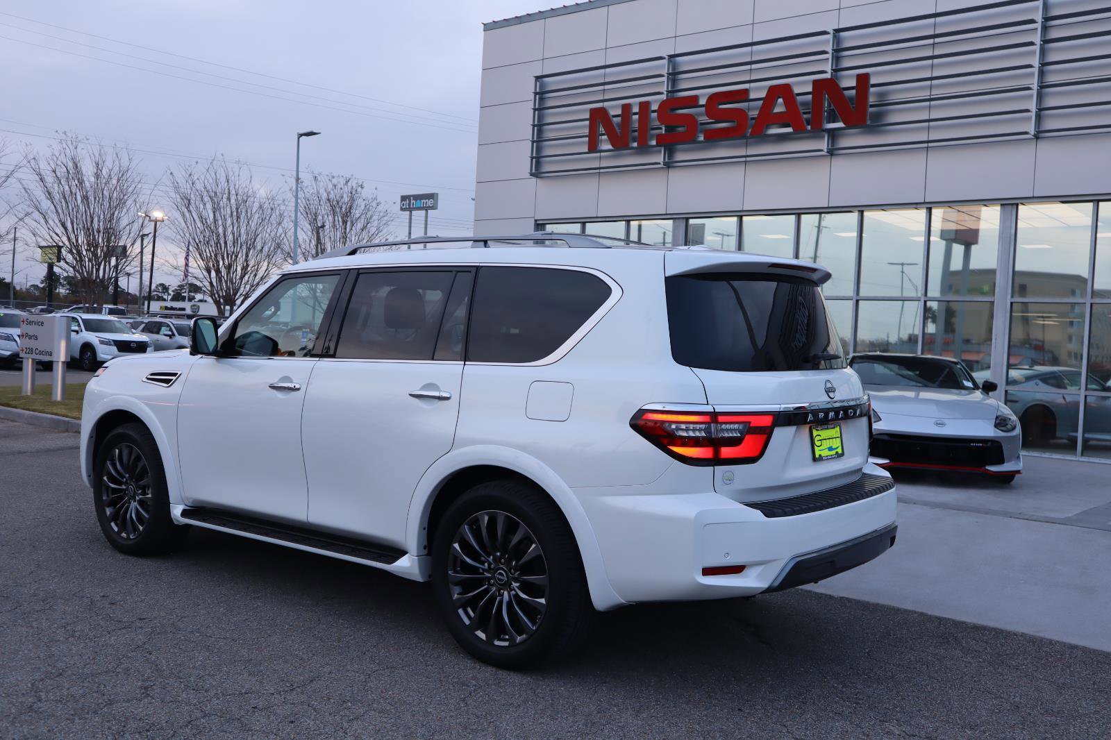 Certified 2024 Nissan Armada Platinum w/ Cargo Package image 6