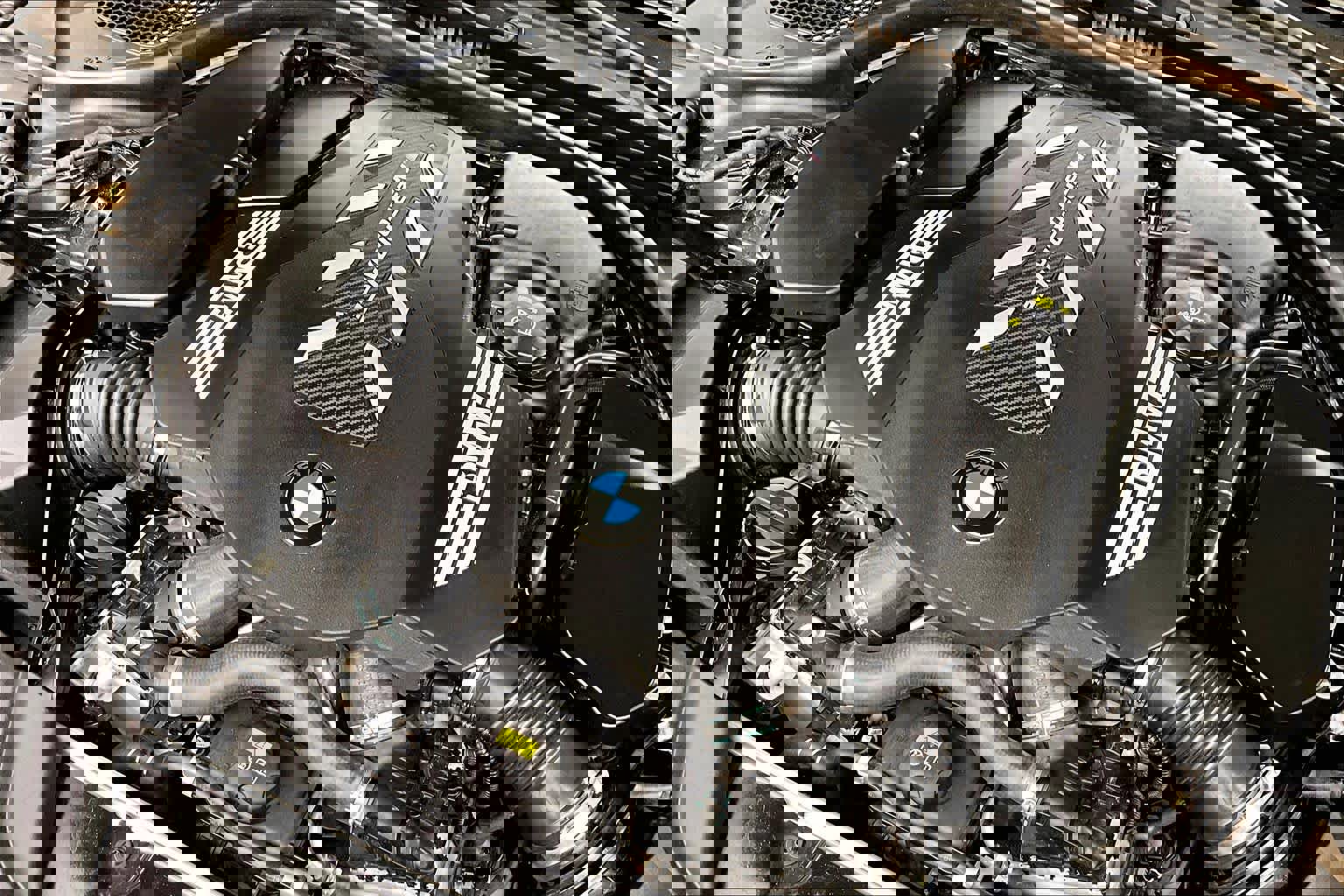 Used 2020 BMW M550i xDrive w/ Executive Package image 30