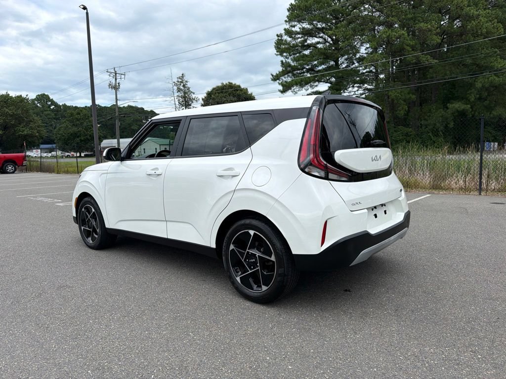 Certified 2023 Kia Soul EX FWD image 7