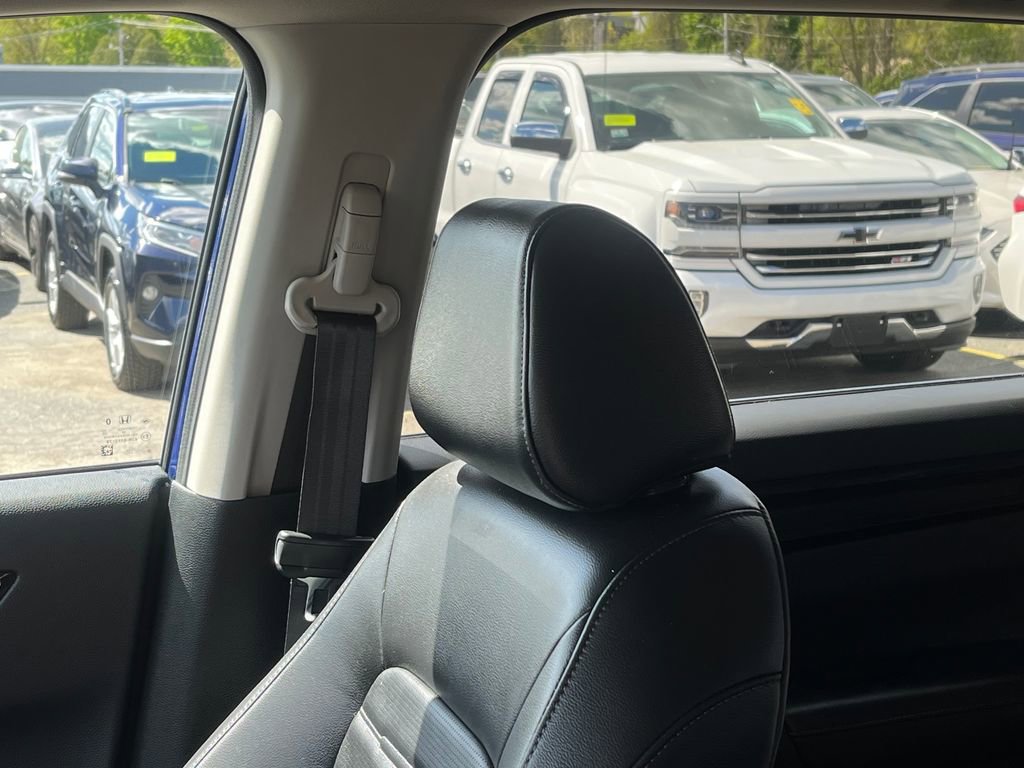 Used 2025 Honda CR-V EX-L image 26