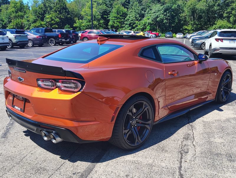 Used 2024 Chevrolet Camaro SS RWD image 9