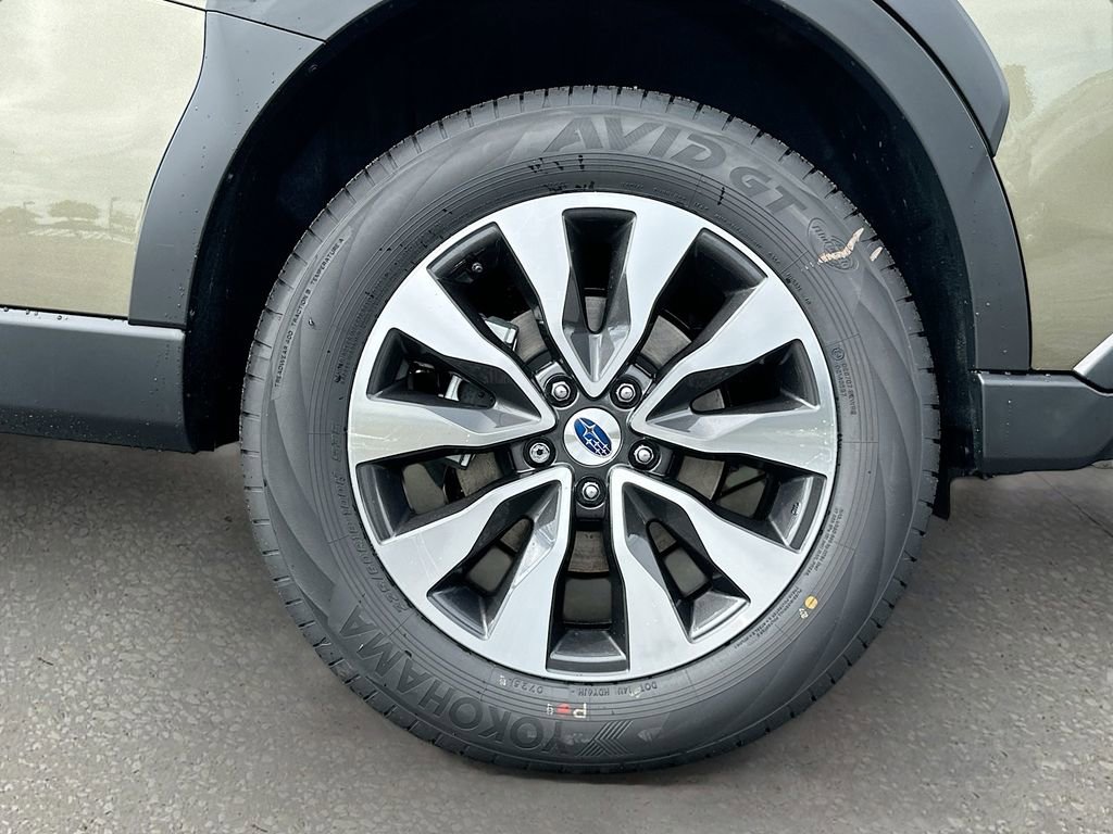 Certified 2025 Subaru Outback Limited AWD/4WD image 32