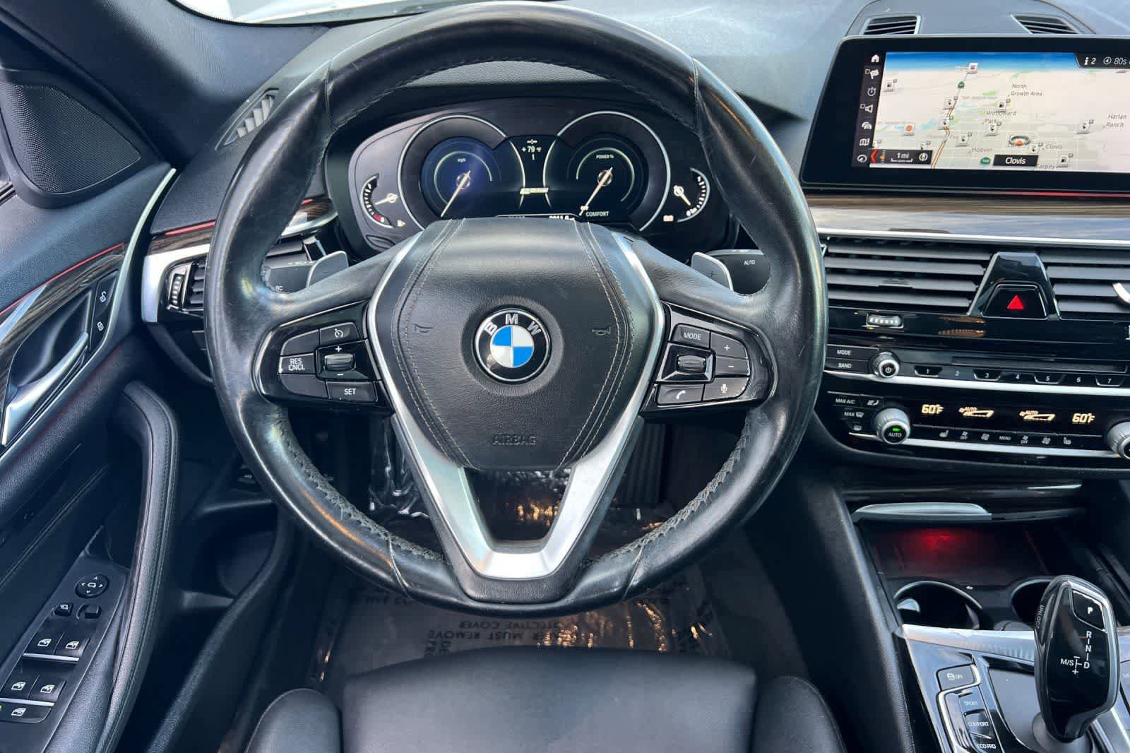 Used 2018 BMW 530e w/ Premium Package 2 RWD image 16