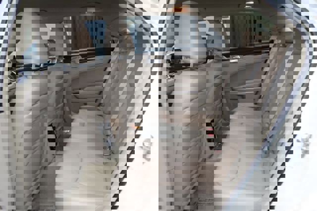 Used 2013 Chrysler 300 Motown w/ Driver Convenience Group image 16