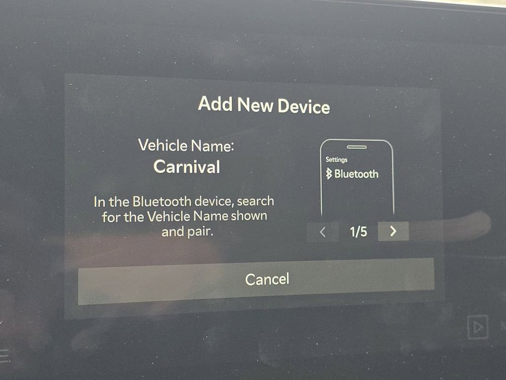 Used 2025 Kia Carnival SX w/ SX Dark Edition Package image 6