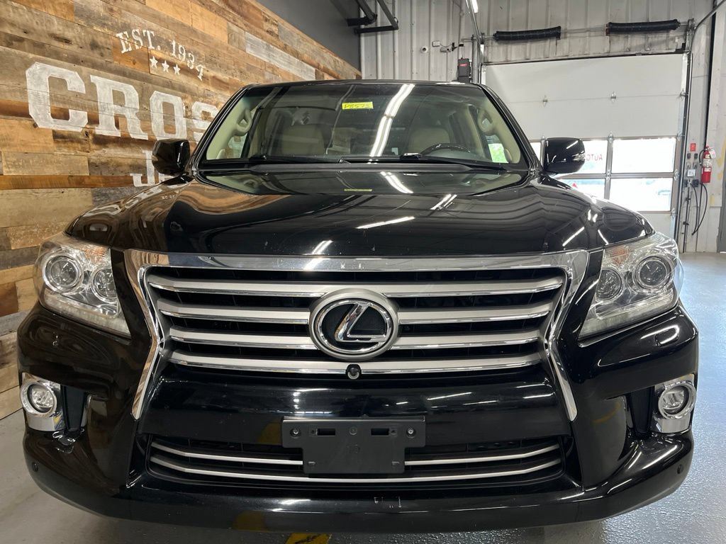 Used 2014 Lexus LX 570 4WD w/ Luxury Package image 57