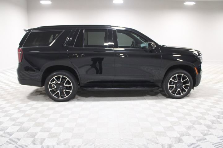 Used 2025 Chevrolet Tahoe RST AWD/4WD image 11