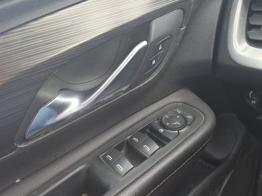 Used 2019 GMC Terrain SLT image 11