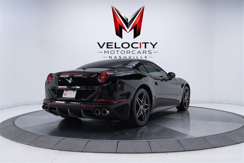 Used 2017 Ferrari California T RWD image 6