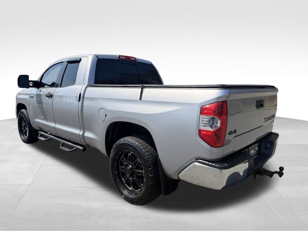 Used 2014 Toyota Tundra SR5 w/ SR5 Upgrade Package AWD/4WD image 4