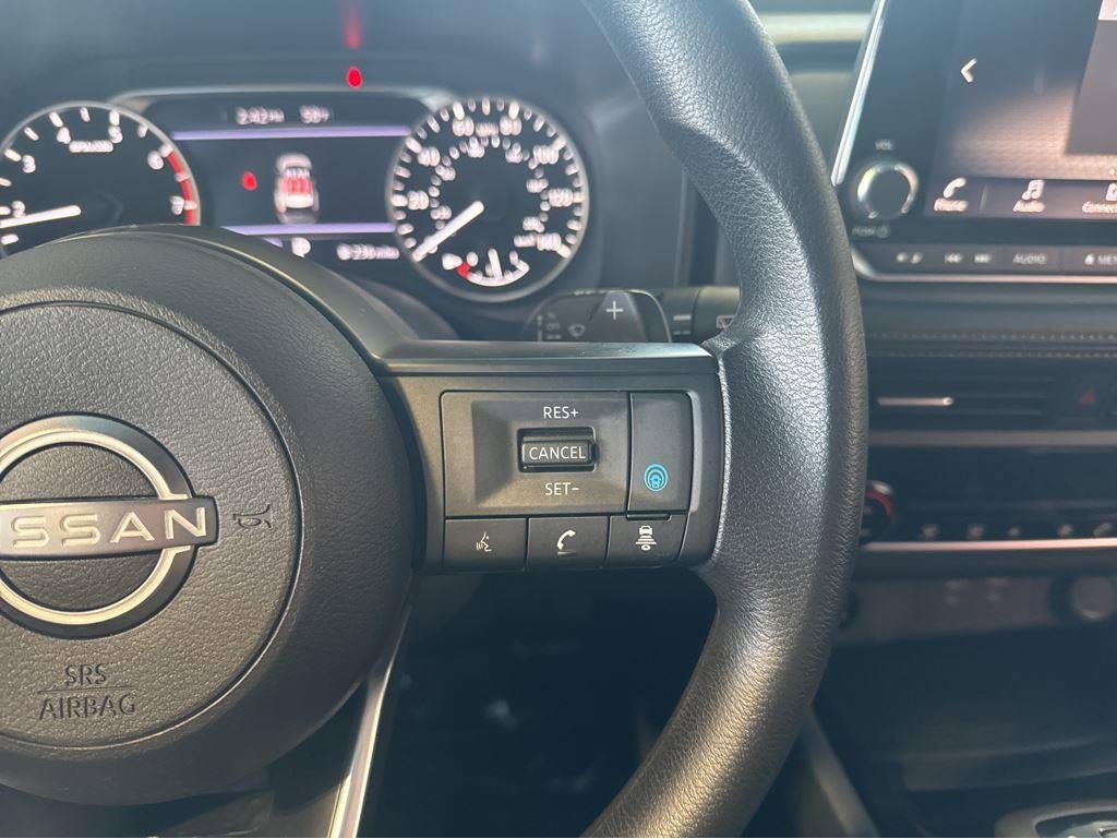 Used 2024 Nissan Rogue SV image 20
