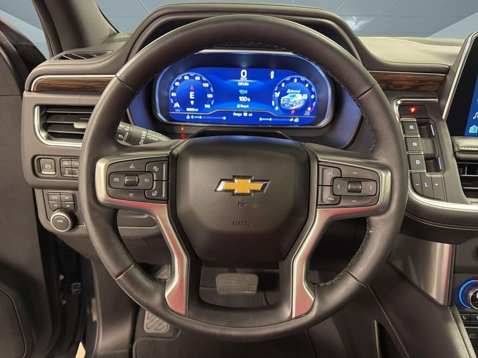 Used 2023 Chevrolet Tahoe Premier AWD/4WD image 17