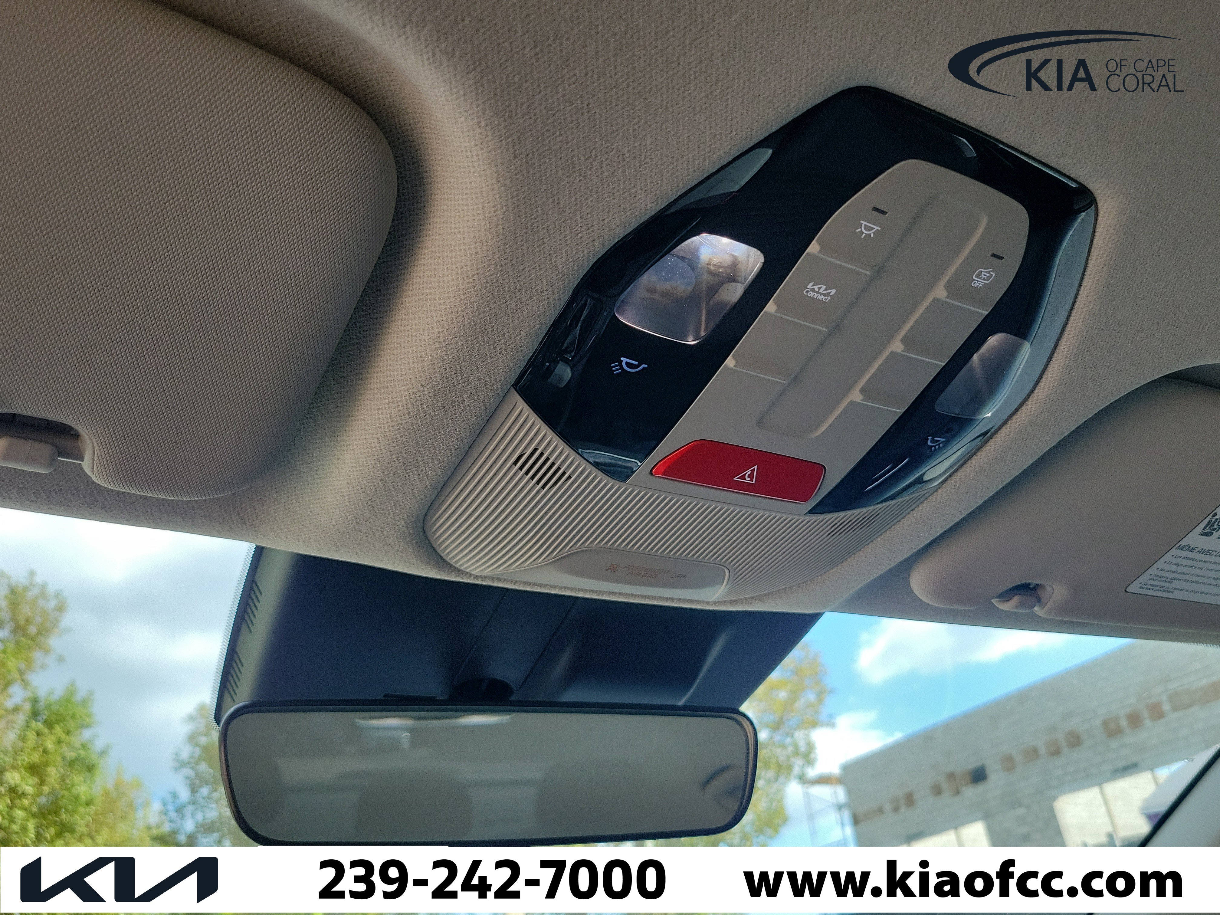 Used 2025 Kia K4 EX image 28