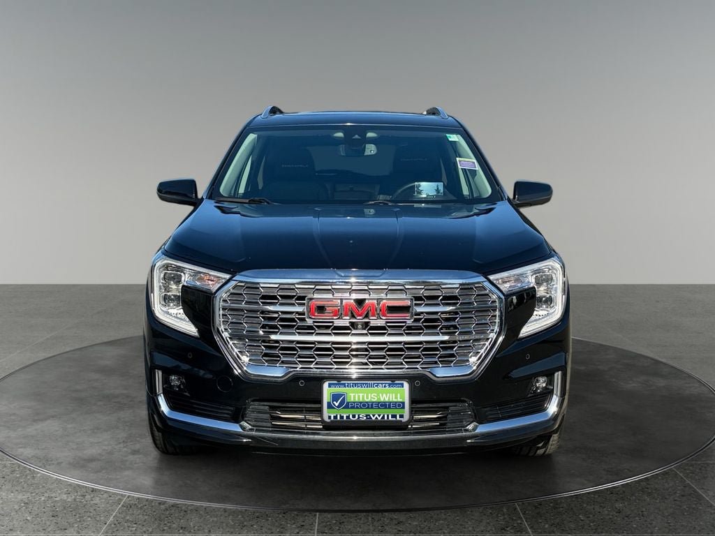 Used 2023 GMC Terrain Denali w/ Denali Premium Package AWD/4WD image 2