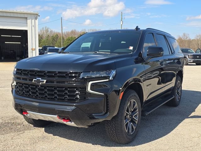 Used 2023 Chevrolet Tahoe Z71 w/ Luxury Package AWD/4WD image 1
