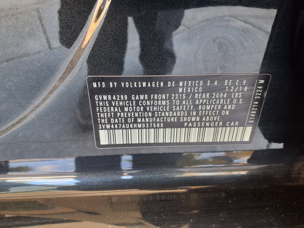 Used 2017 Volkswagen GTI SE FWD image 41