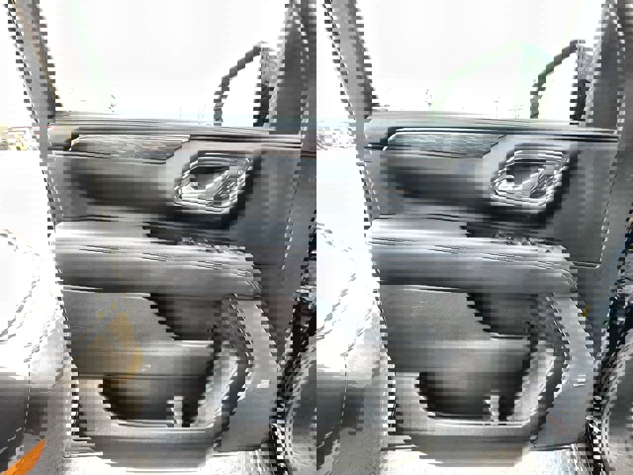 Used 2023 Chevrolet Tahoe LT w/ Luxury Package image 22