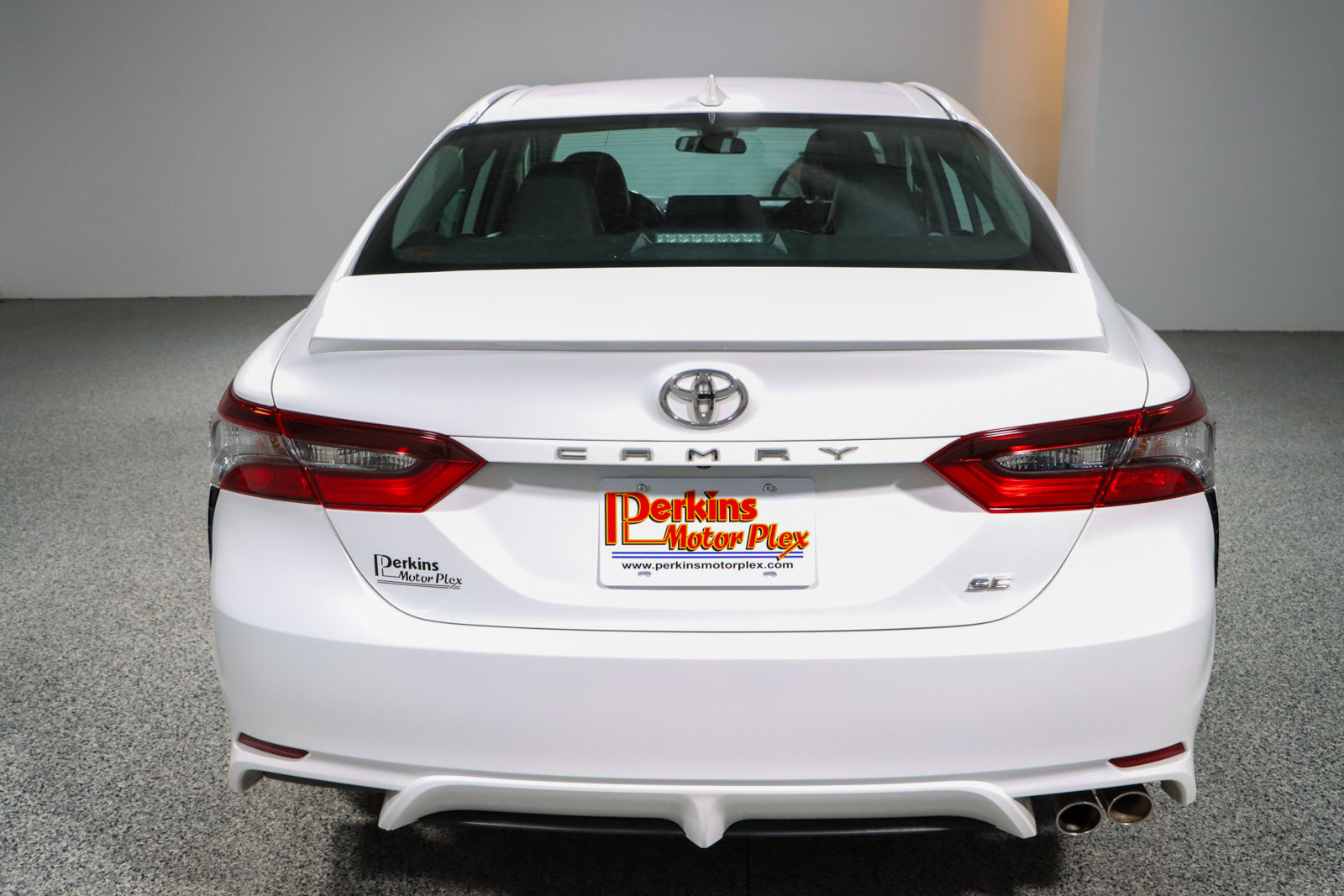 Used 2022 Toyota Camry SE FWD image 8