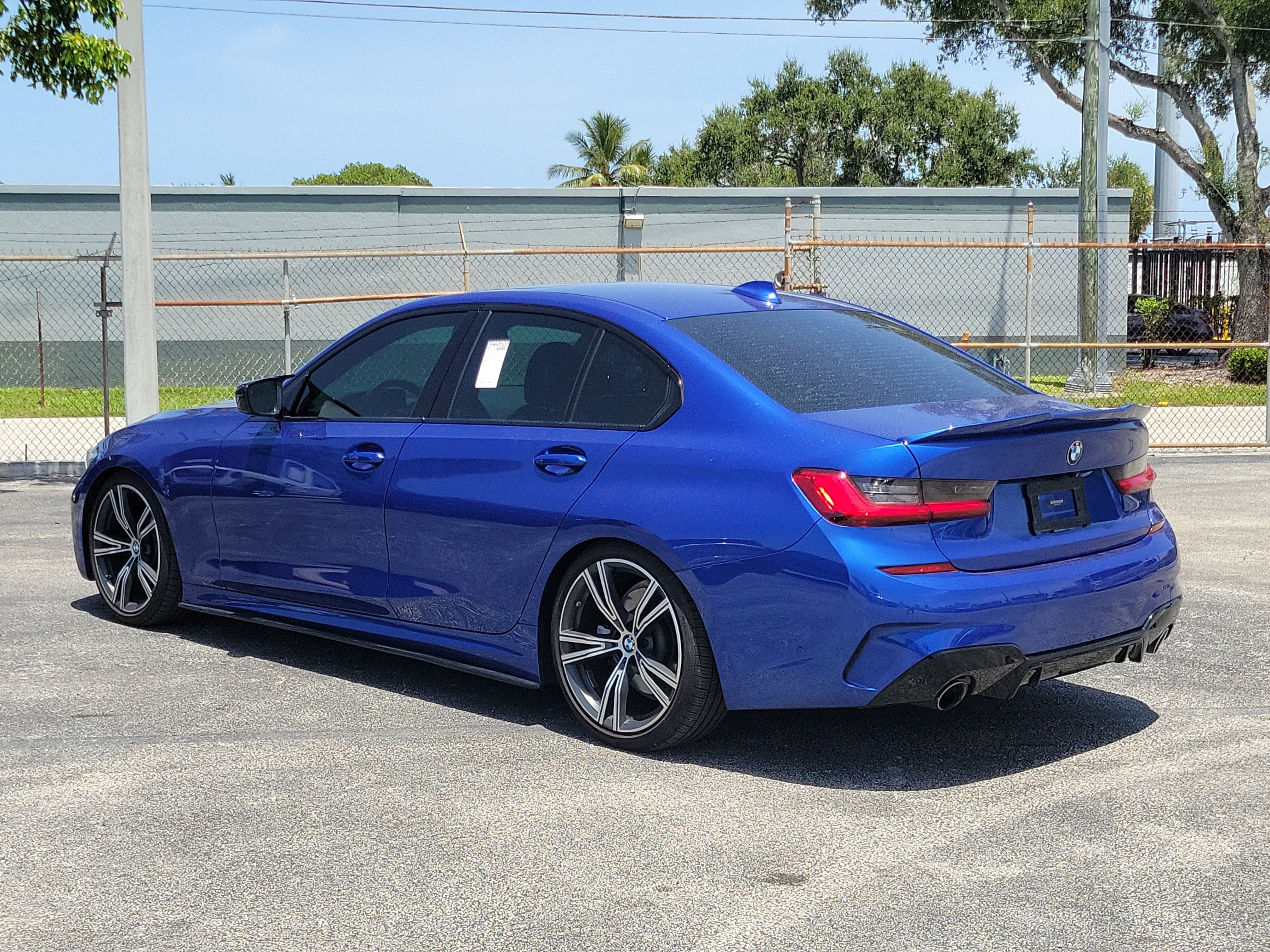 Used 2020 BMW 330i Sedan w/ M Sport Package RWD image 5