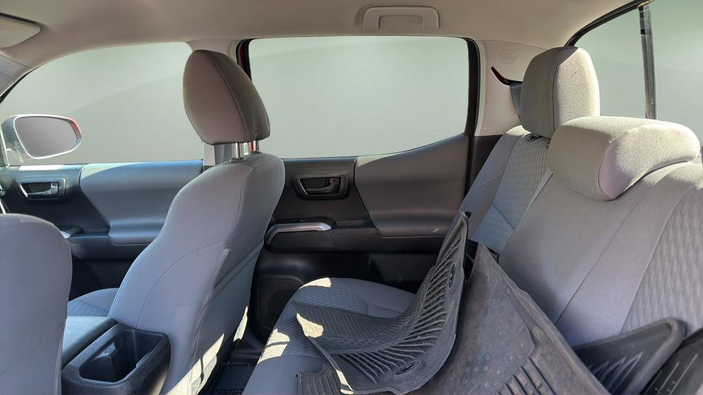 Used 2022 Toyota Tacoma SR5 image 15