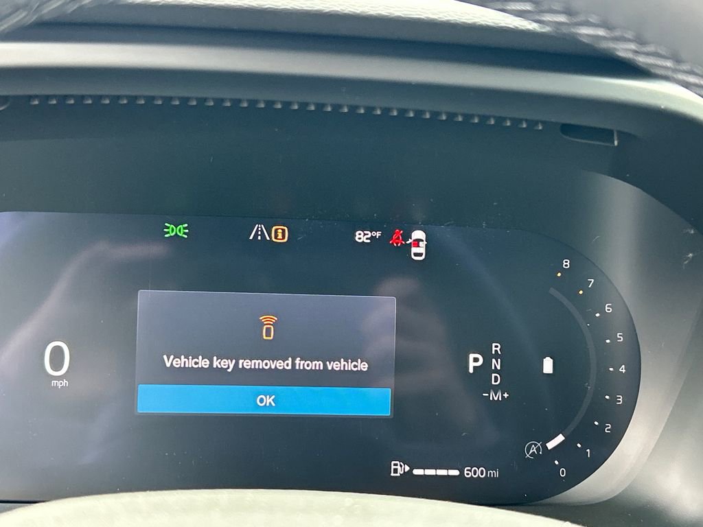 New 2026 Volvo XC40 B5 Plus w/ Climate Package AWD/4WD image 15