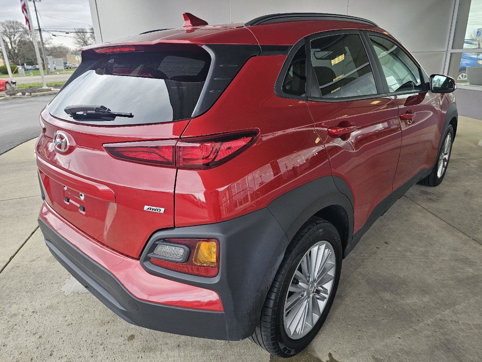 Used 2021 Hyundai Kona SEL Plus w/ Cargo Package image 5