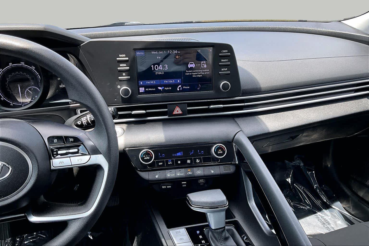 Used 2022 Hyundai Elantra Blue FWD image 7