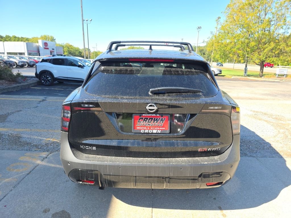 New 2026 Nissan Kicks SR w/ SR Premium Package image 4