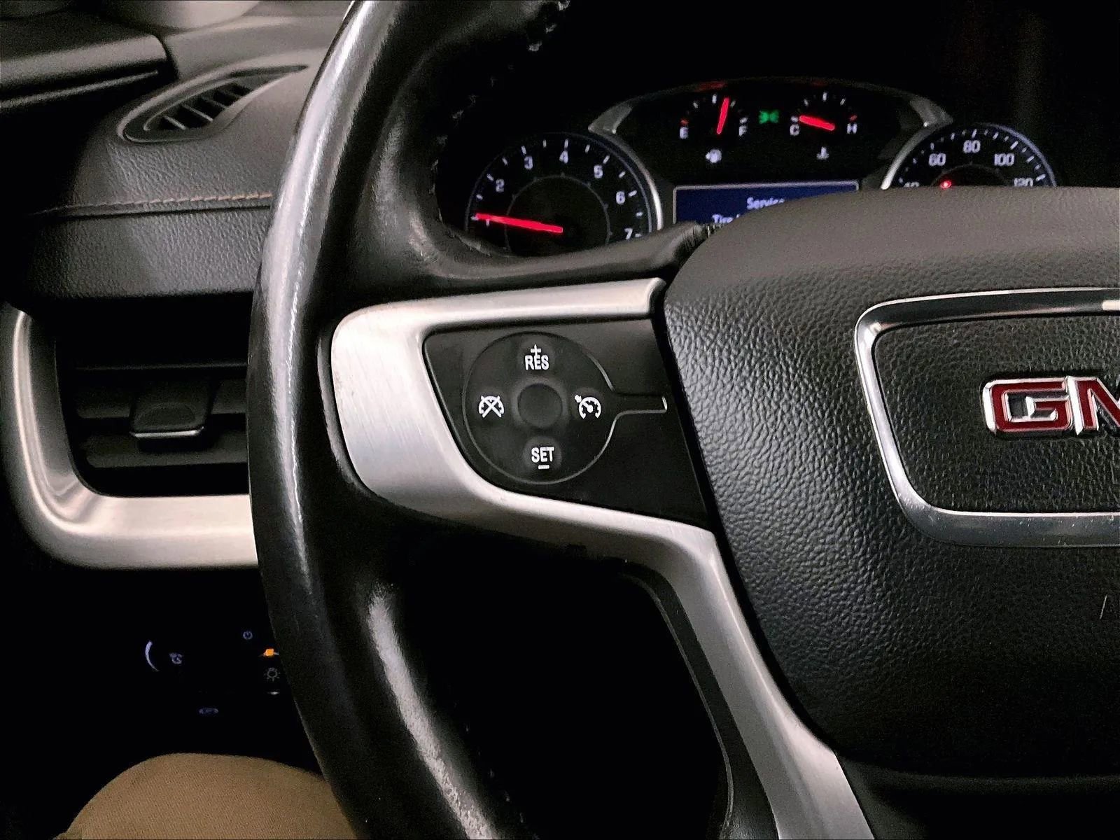 Used 2019 GMC Terrain SLE w/ Driver Convenience Package image 17