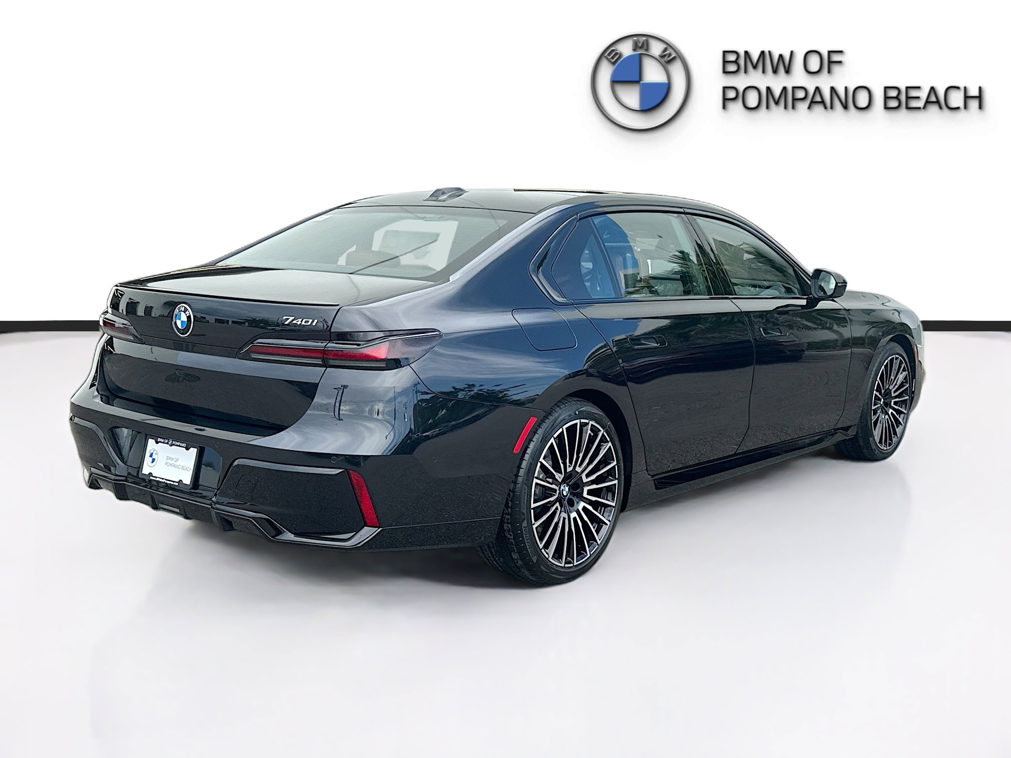 New 2026 BMW 740i RWD image 6