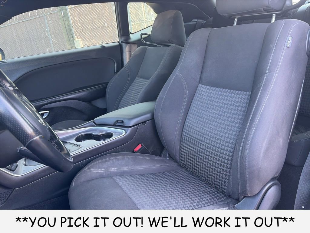 Used 2019 Dodge Challenger SXT w/ Blacktop Package RWD image 10
