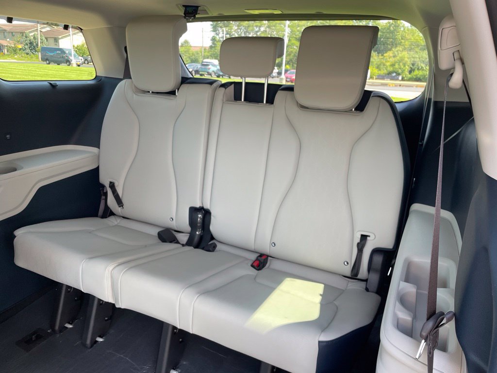 New 2027 Kia Carnival SX FWD image 14