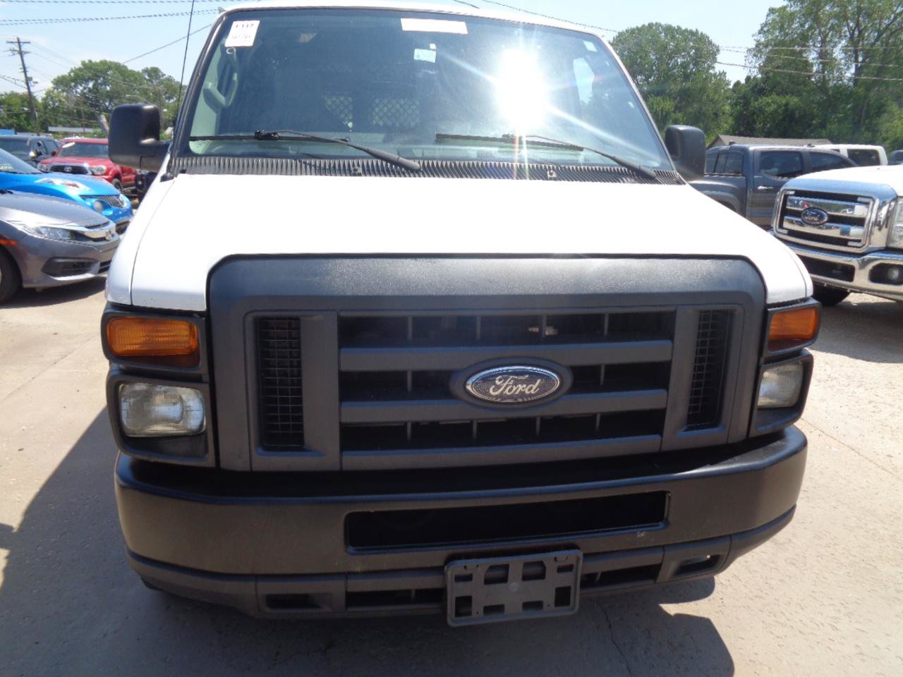 Used 2012 Ford E-250 and Econoline 250 w/ PWR Group RWD image 2
