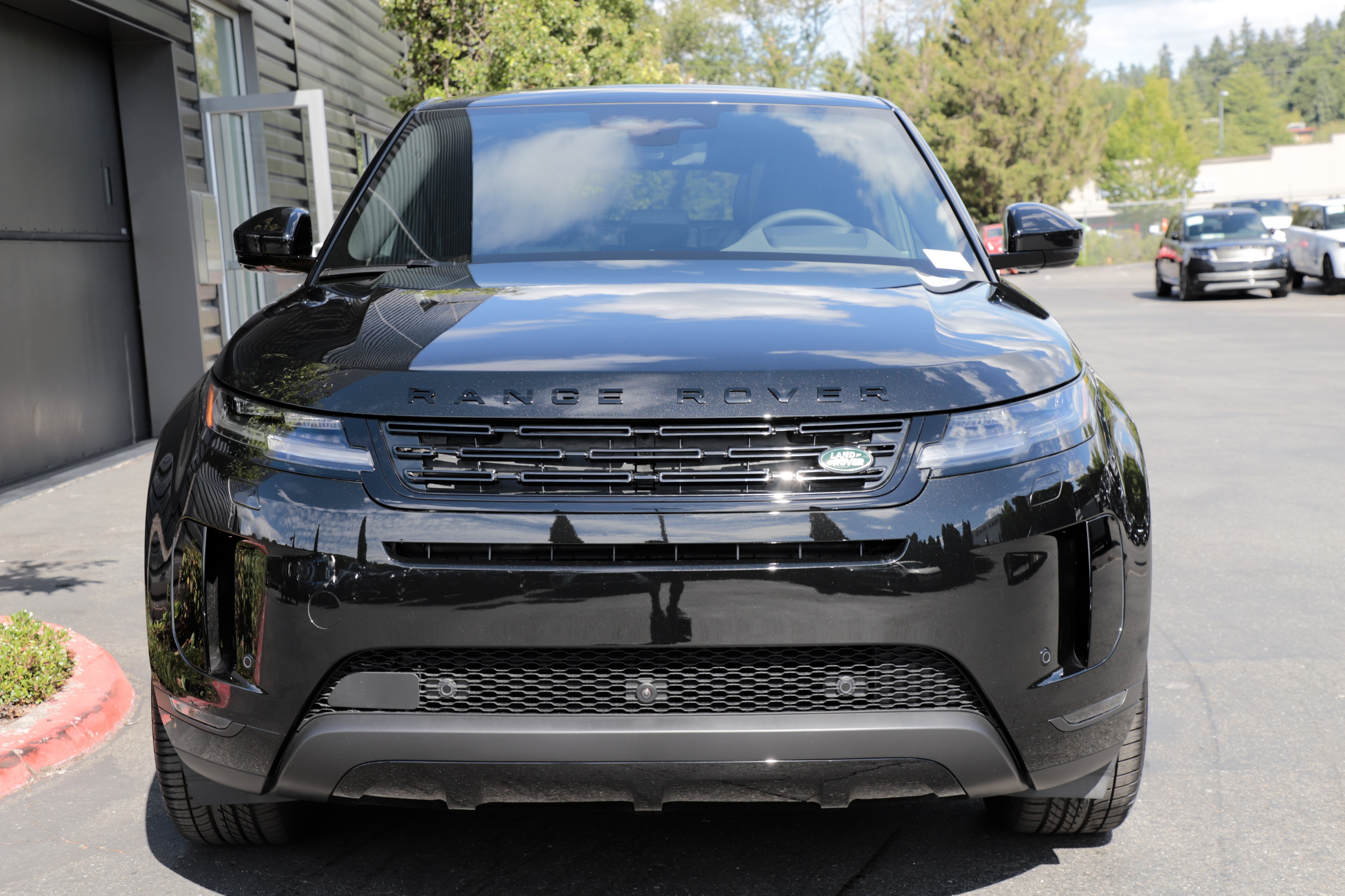 New 2026 Land Rover Range Rover Evoque S AWD/4WD image 4