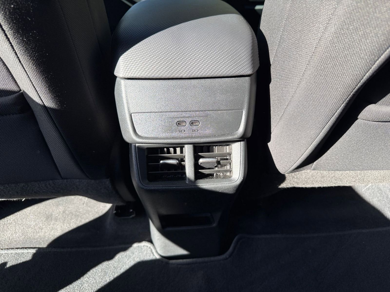 Used 2025 Chevrolet Equinox LT image 24